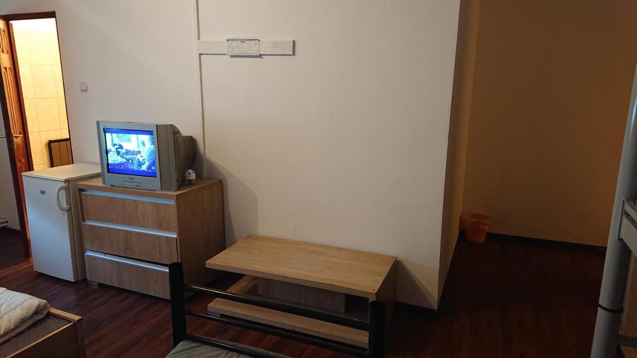 pillangó munkásszálló Budapeste Exterior foto